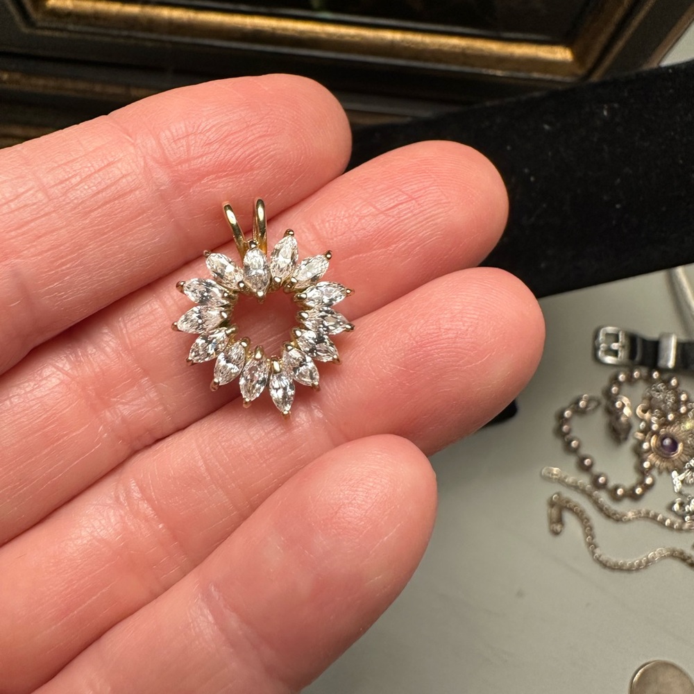 Elegant Gold and Silver Necklace Pendant